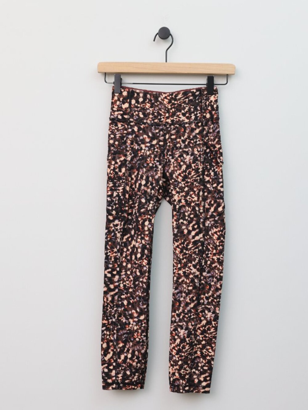 Lululemon Invigorate High-Rise Crop 23 Size 2 Motion Flux Multi Leggings - Picture 2 of 6